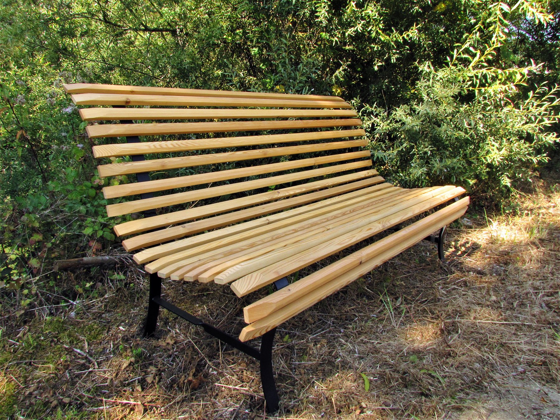 Mobilier Banc, Le